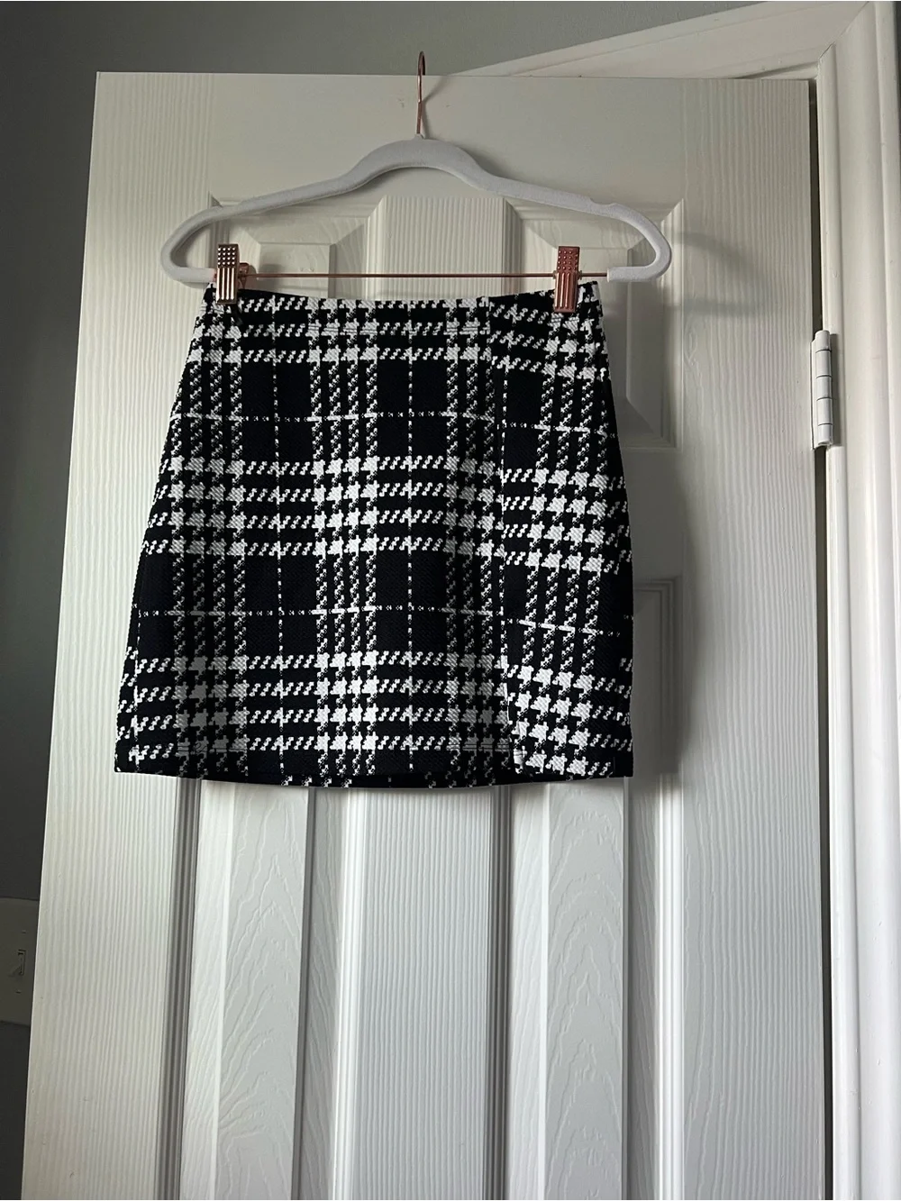 Black and White Plaid Mini Skirt - Classic Women's Skirt